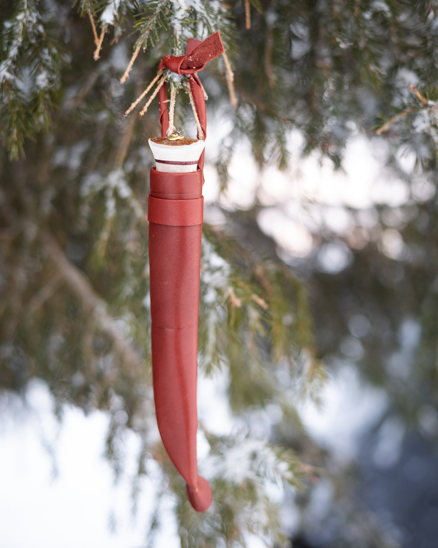 Kniv 9,5 cm skaft av renhorn kolstålsblad