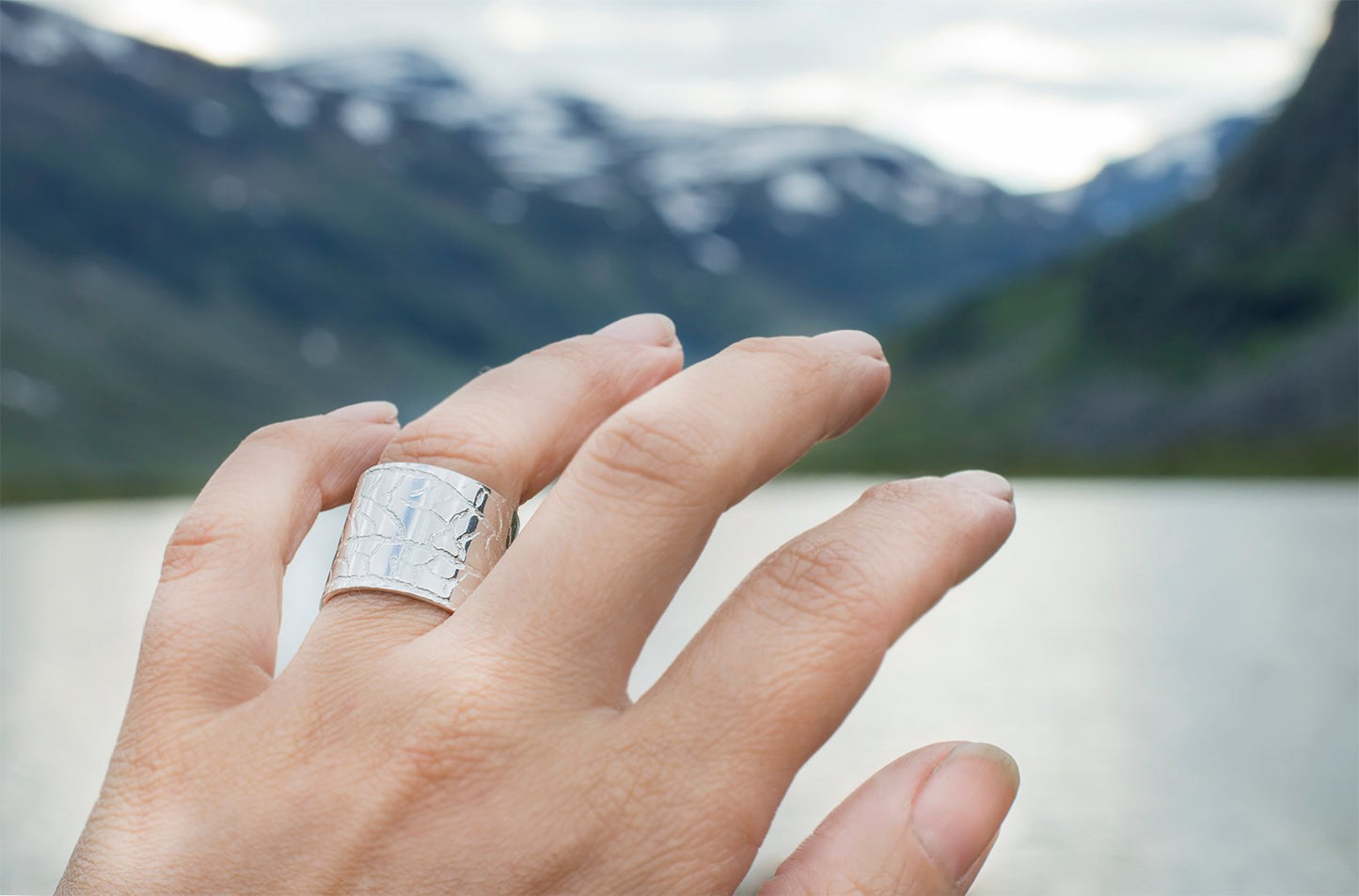 Camilla Mustikka Björk Ring bred justerbar