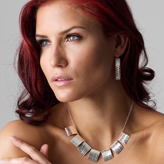 Camilla Mustikka Björk halsband multi