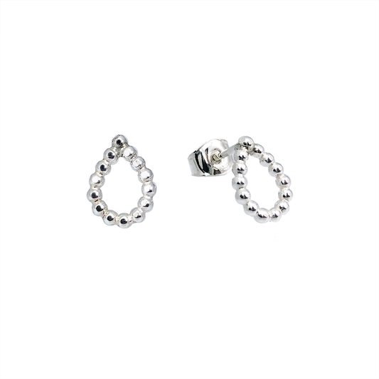 Camilla Mustikka Droppar stiftörhängen silver