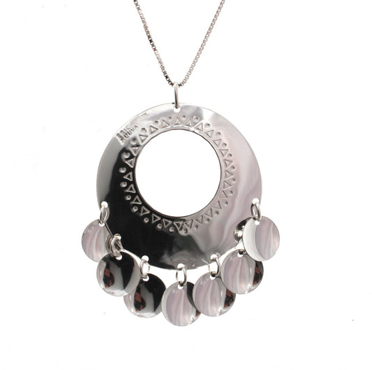 Erica Huuva halsband Árbevierru som betyder Tradition på samiska silversmycken