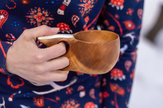 Kåsa tvåhålsgrepp av björkvril med renhorn